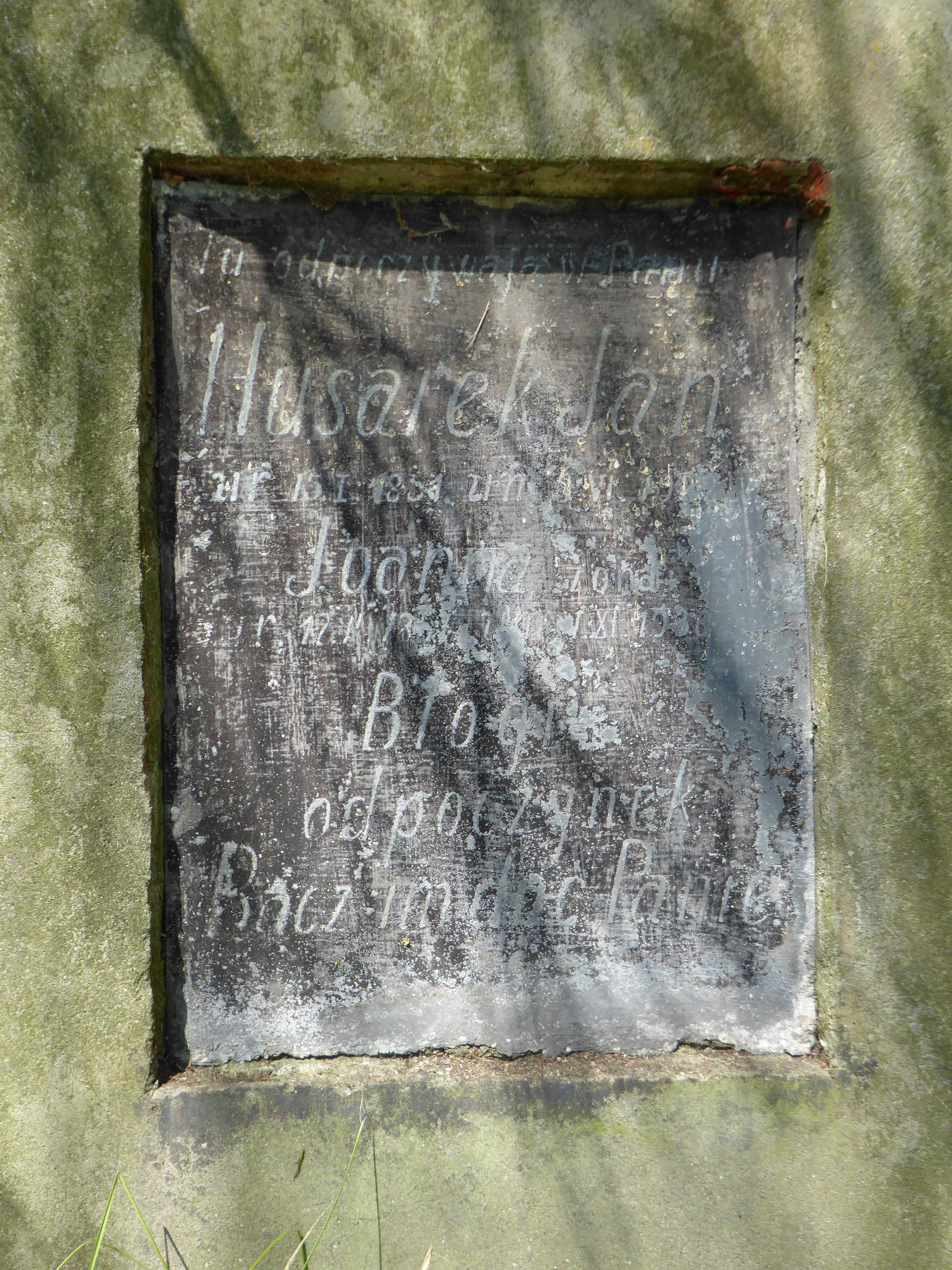 Fotografia przedstawiająca Tombstone of Jan and Joanna Husarek