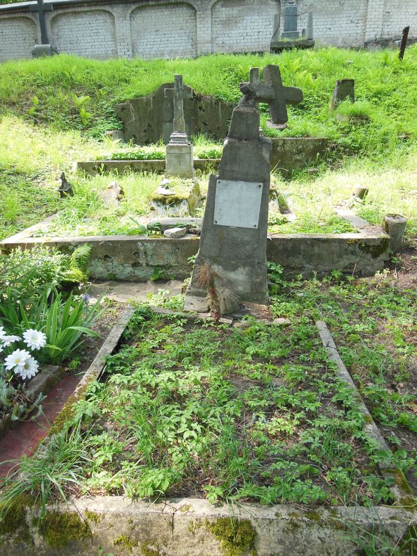 Tombstone of the Petrovsky family, Na Rossa cemetery in Vilnius, as of 2013.