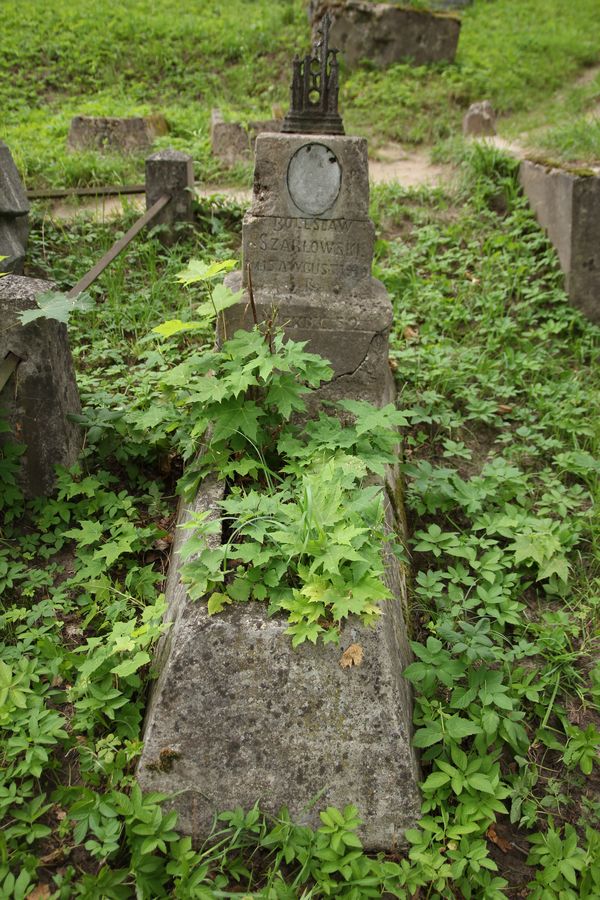 Tombstone of Boleslaw Szablowski, Na Rossie cemetery in Vilnius, as of 2013