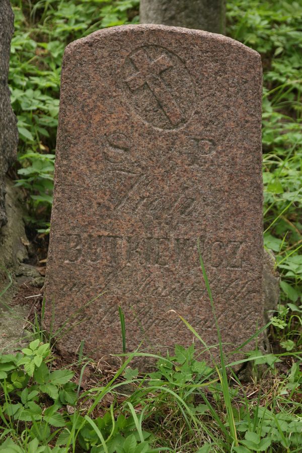 Tombstone of Viola Butkevich, Na Rossie cemetery in Vilnius, as of 2013