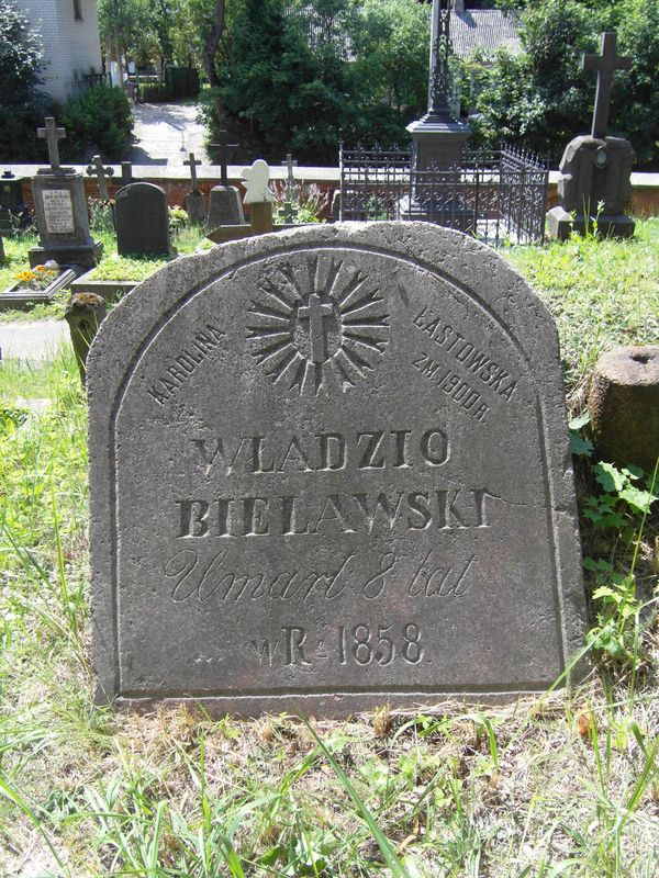 Tombstone of Karolina Łastowska and Władysław Bielawski, Ross Cemetery in Vilnius, as of 2013.