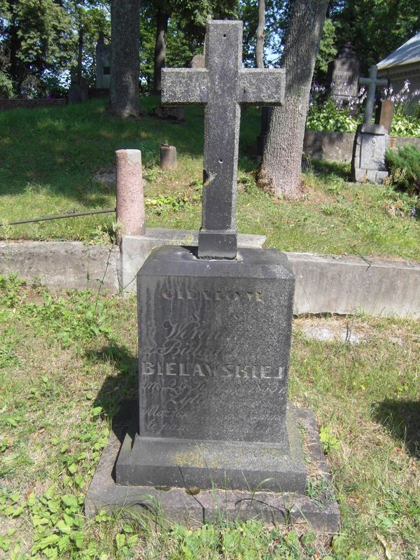 Tombstone of the Bielawski family, Ross Cemetery in Vilnius, as of 2013.