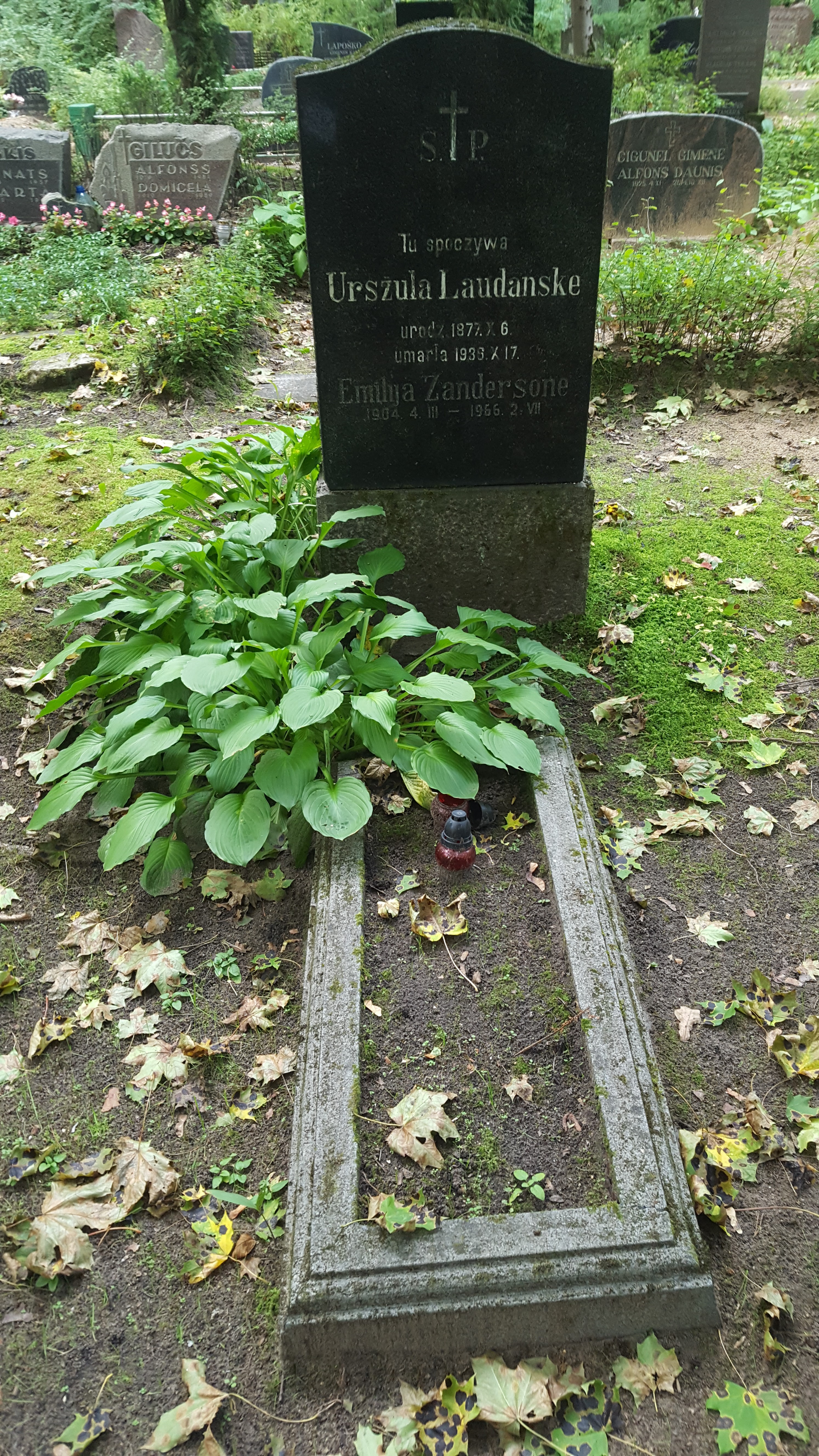 Tombstone of Ursula Laudanske and Emilija Zandersone, St Michael's cemetery in Riga, as of 2021.