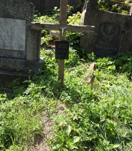 Nagrobek Haliny Wiażel, cmentarz Na Rossie w Wilnie, stan z 2013 r.