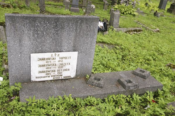 Nagrobek rodziny Jankowskich, cmentarz Na Rossie w Wilnie, stan z 2013 r.
