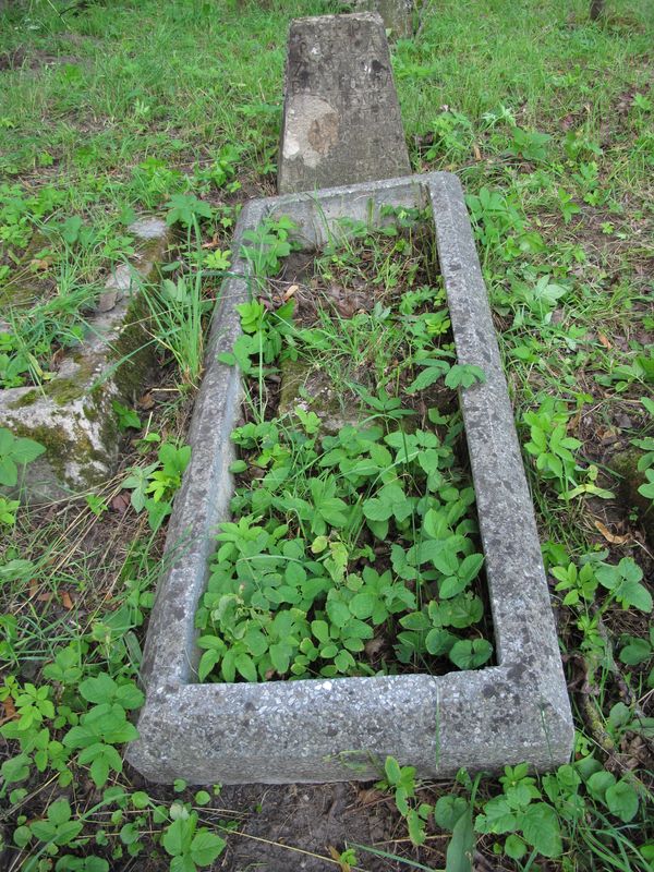 Nagrobek Rozalii Balul, cmentarz na Rossie w Wilnie, stan z 2013
