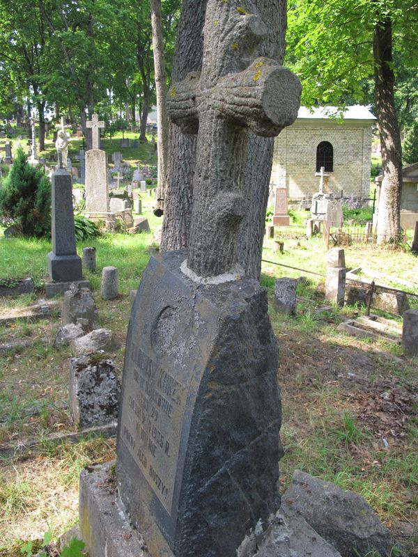 Fragment of Tadeusz Kurek's tombstone, Ross Cemetery in Vilnius, 2013