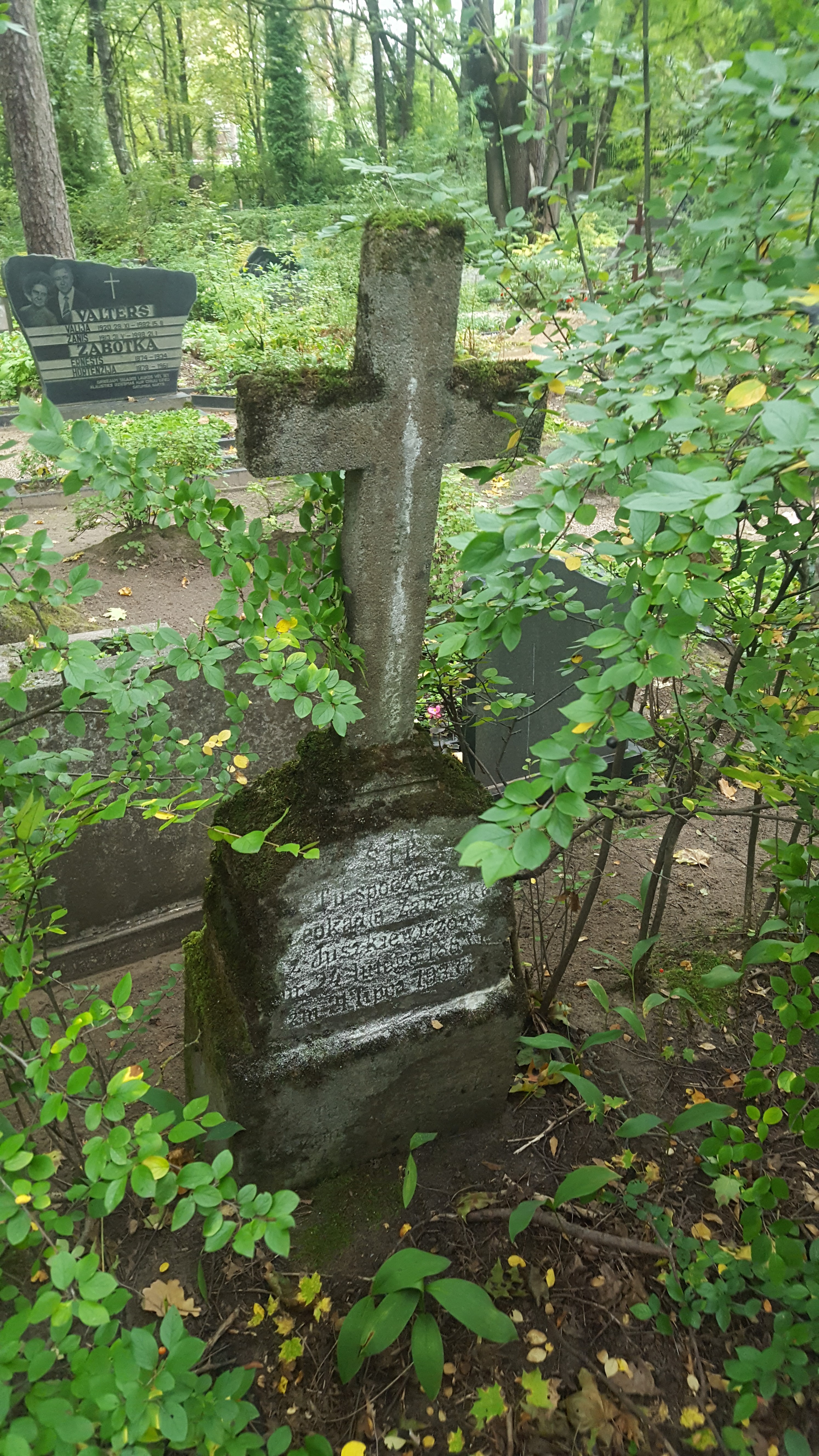 Tombstone of Leokadia Zarzecka and Kazimierz Zarzecki