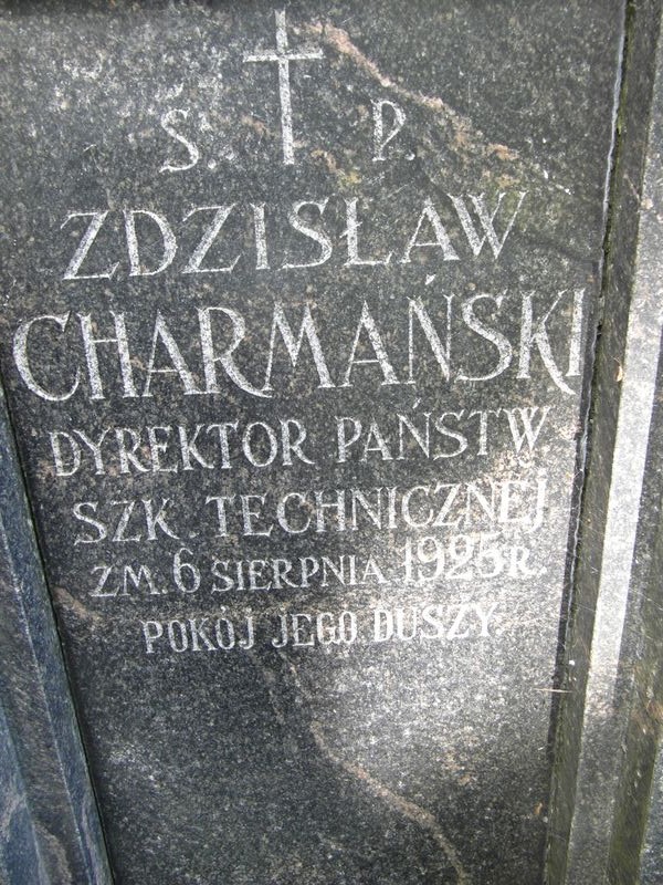 Fragment nagrobka Zdzisława Charmańskiego, cmentarz na Rossie w Wilnie, stan z 2014