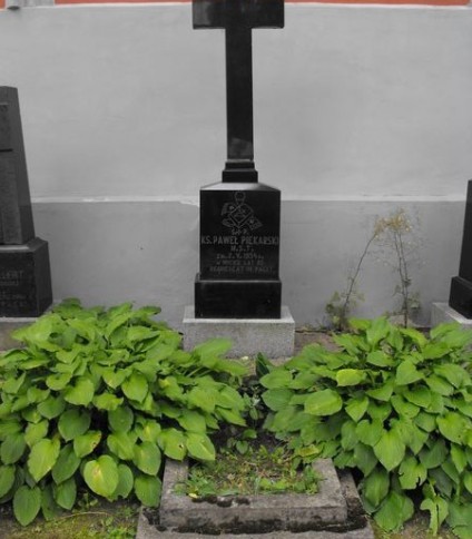 Nagrobek Pawła Piekarskiego, cmentarz Na Rossie w Wilnie, stan z 2013 r.