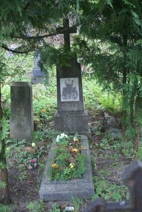 Tombstone of Tekla Kowszun, Na Rossie cemetery in Vilnius, as of 2013