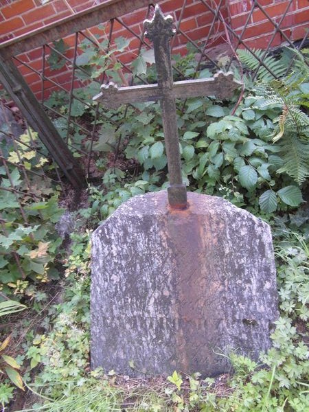 Tombstone of Jadwiga Dzimitowicz, Ross cemetery, as of 2013