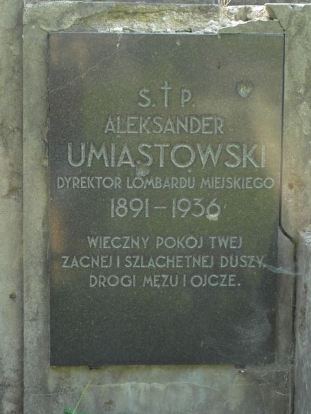 Fragment grobowca Aleksandra Umiastowskiego, cmentarz na Rossie, stan z 2013 roku