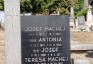 Fotografia przedstawiająca Machej family tombstone