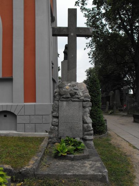Tombstone of Antoni Czerniawski, Na Rossie cemetery in Vilnius, as of 2013.