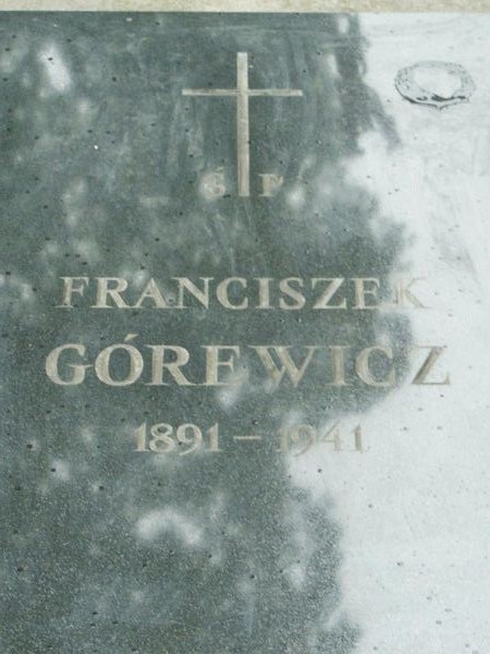 Fragment of the gravestone of Franciszek Górewicz, Rossa cemetery in Vilnius, as of 2013