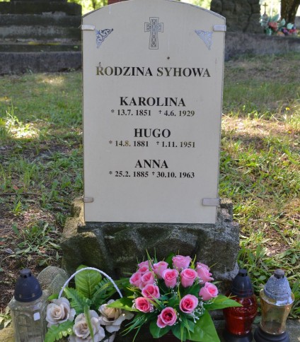 Nagrobek rodziny Syhowej, cmentarz w Karwinie Dołach