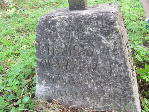 Fragment nagrobka Stanisławy Kuchażewskiej, cmentarz na Rossie w Wilnie, stan z 2013