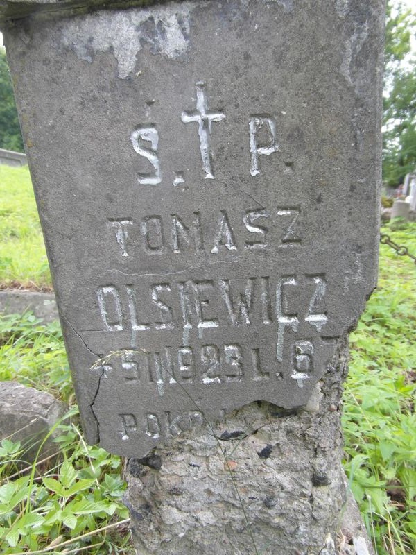 Fragment of the gravestone of Justyna and Tomasz Olesiewicz, Rossa cemetery in Vilnius, state 2014