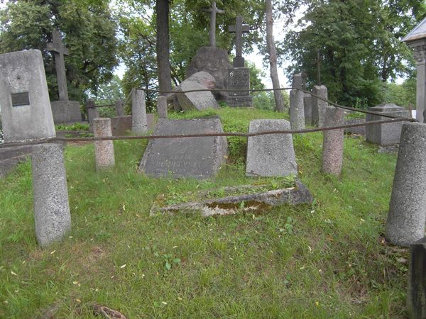 Nagrobek Adama Hebrowskiego, cmentarz na Rossie w Wilnie, stan z 2013 r.