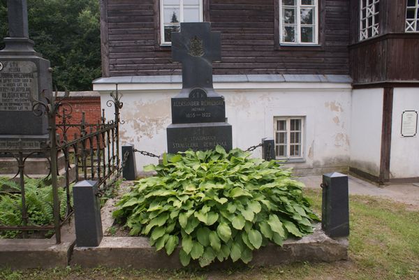 Tombstone of Aleksander and Stanisława Rewienski, Ross cemetery, state of 2013