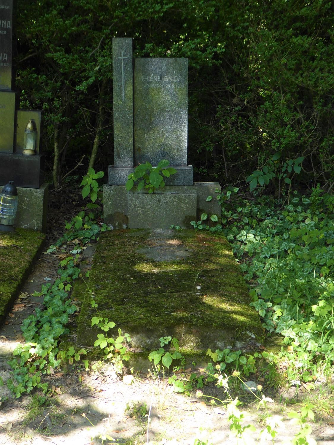Tombstone of Helena Gnida from the cemetery of the Czech part of Těšín Silesia, as of 2022.