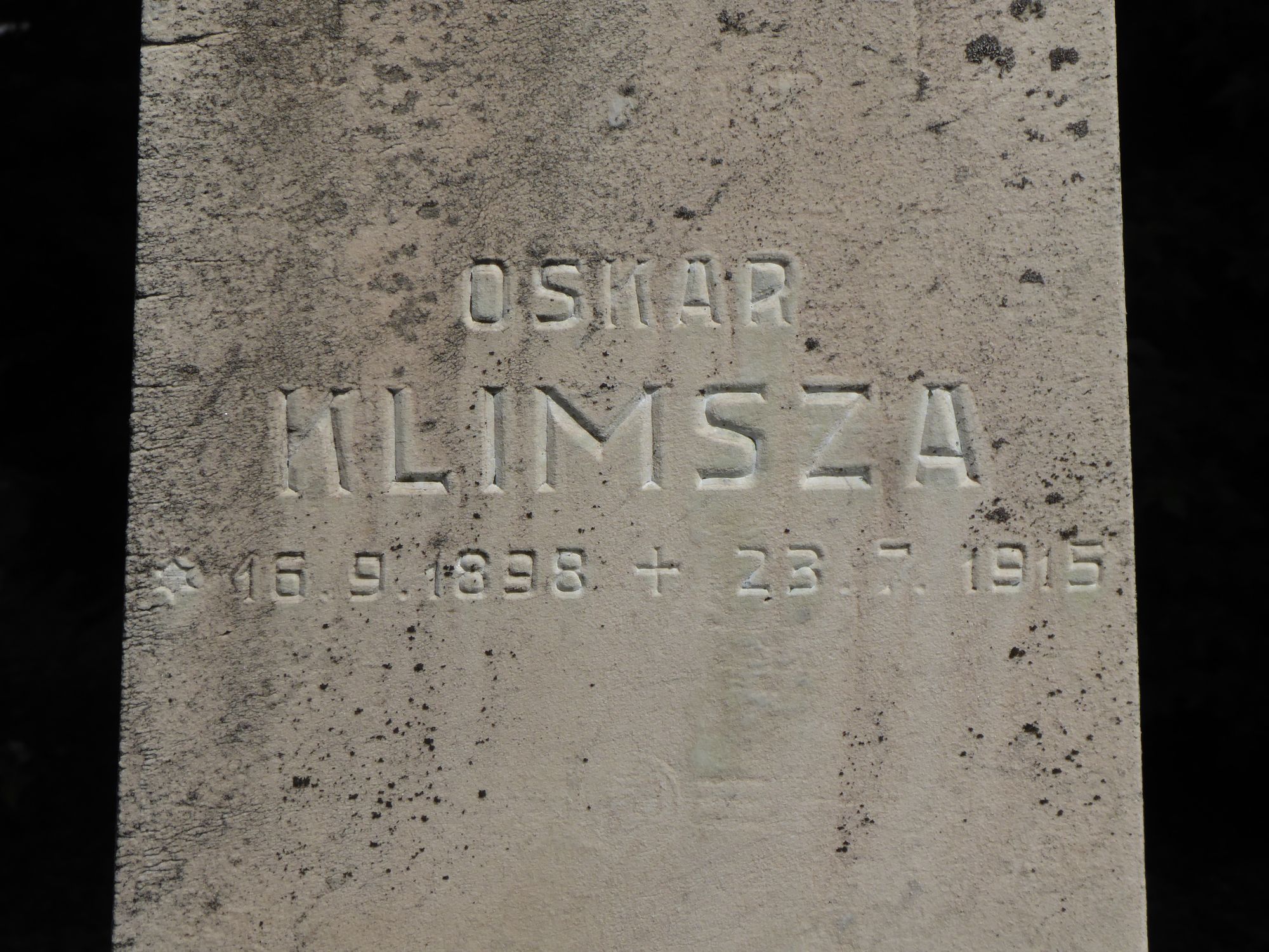 Fragment of Oskar Klimsz's gravestone from the cemetery of the Czech part of Těšín Silesia, as of 2022.
