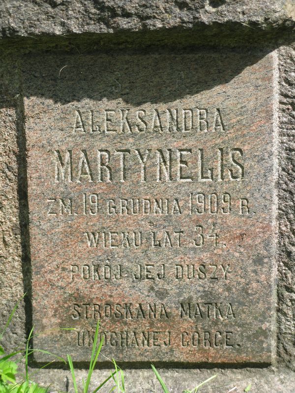 Inscription plaque from the gravestone of Alexandra Martynelis, Na Rossie cemetery in Vilnius, as of 2013