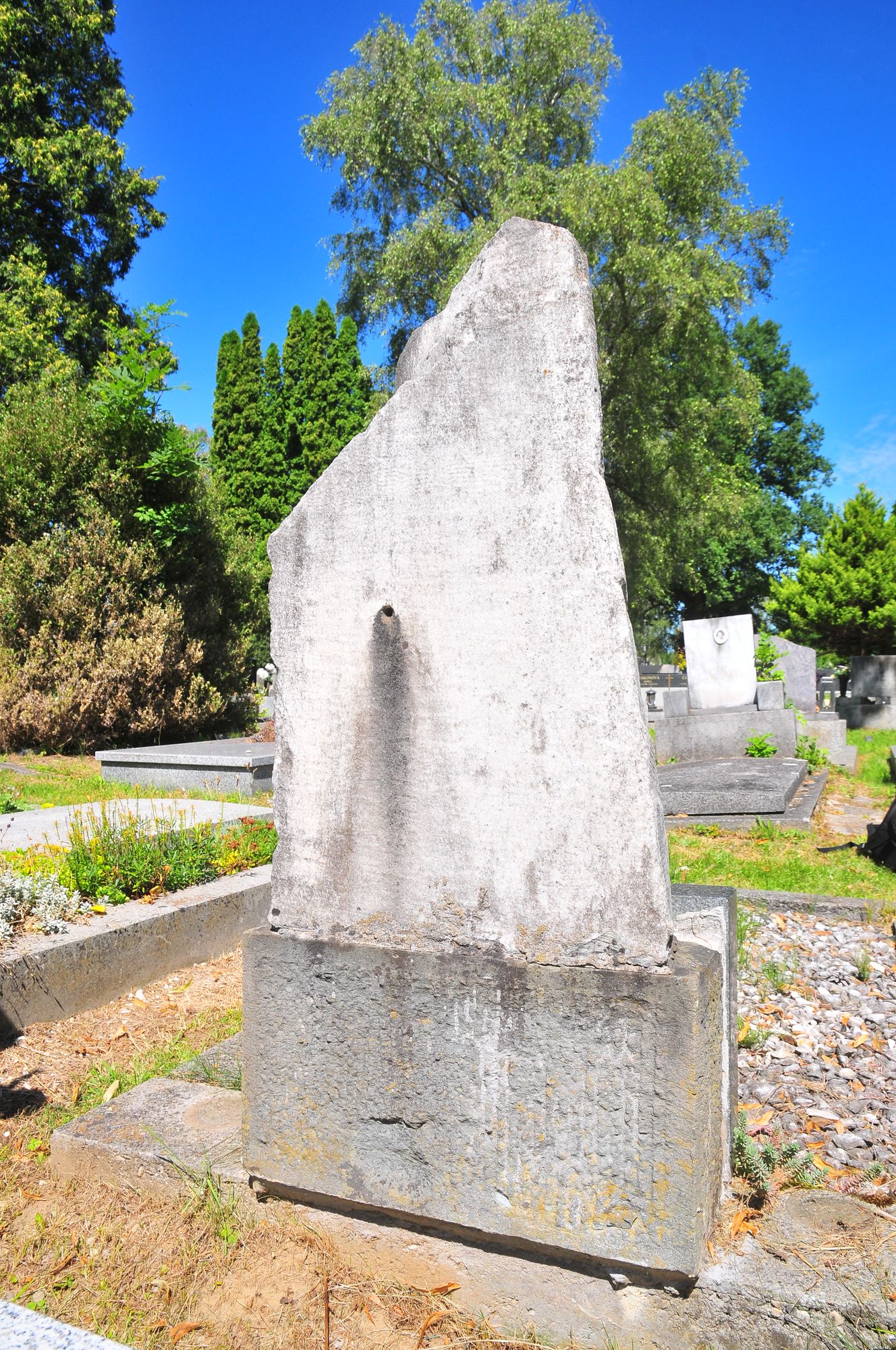 Tombstone of the Mitura family, and Milena Zamarska