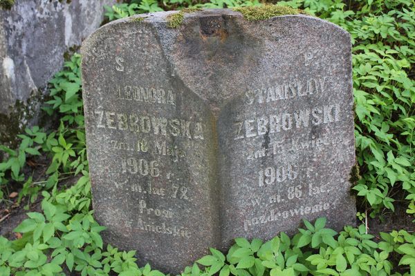 Tombstone of Leonora and Stanislaw Żebrowski, Na Rossie cemetery in Vilnius, as of 2013