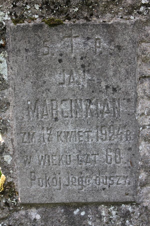 Inscription of Jan Marcinkian's tombstone, Na Rossie cemetery in Vilnius, as of 2013