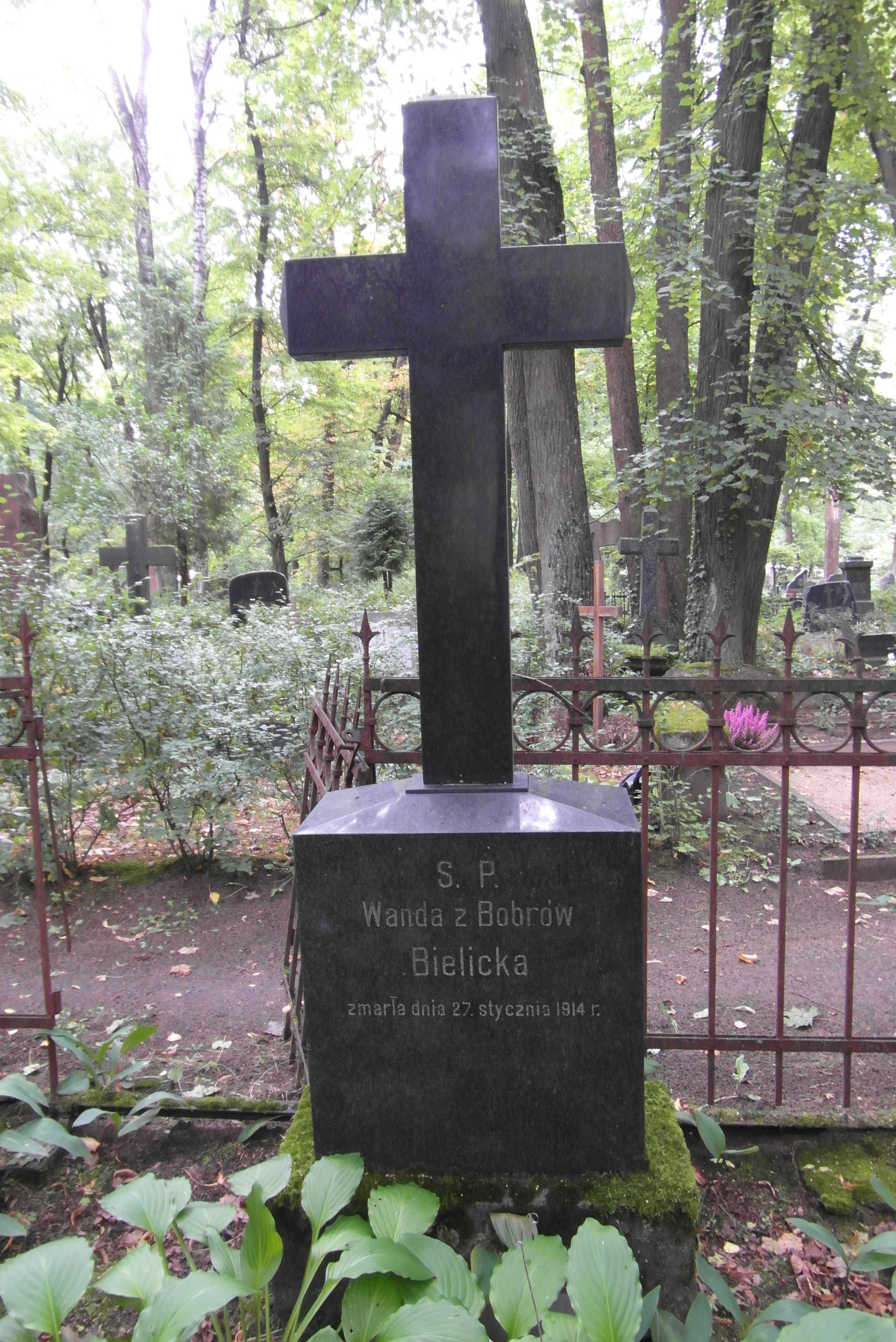 Tombstone of Wanda Bielicka, St Michael's cemetery in Riga, as of 2021.