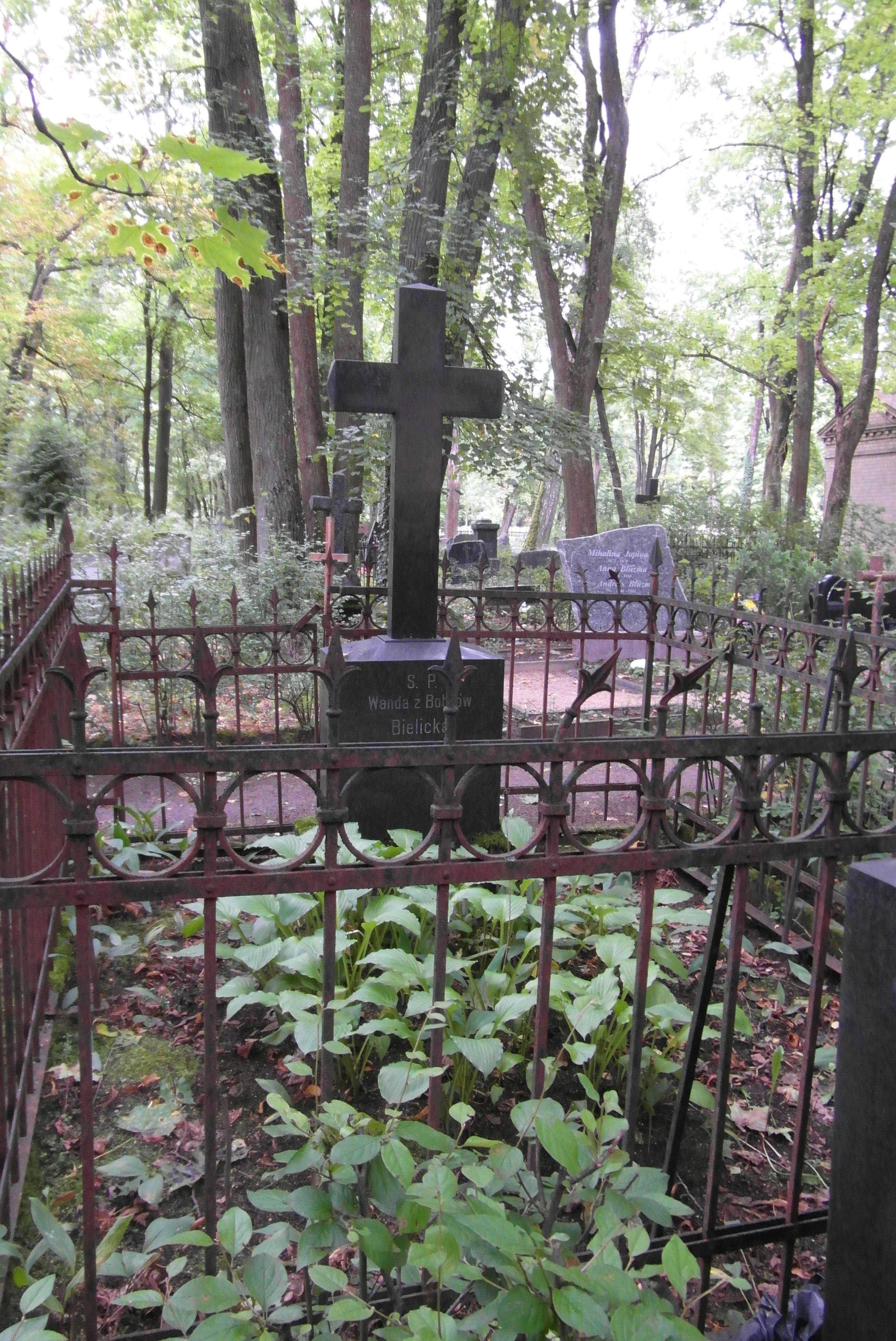 Tombstone of Wanda Bielicka, St Michael's cemetery in Riga, as of 2021.