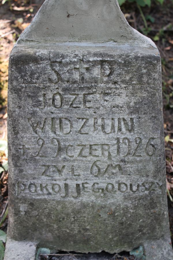 Inscription on the gravestone of Jozef Widziun, Na Rossie cemetery in Vilnius, as of 2013