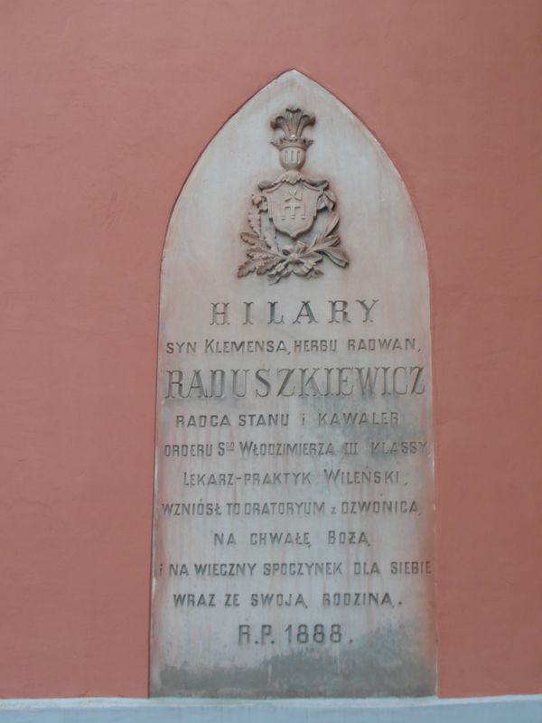 Tablica epitafijna Hilarego Raduszkiewicza, cmentarz Na Rossie w Wilnie, stan z 2013 r.