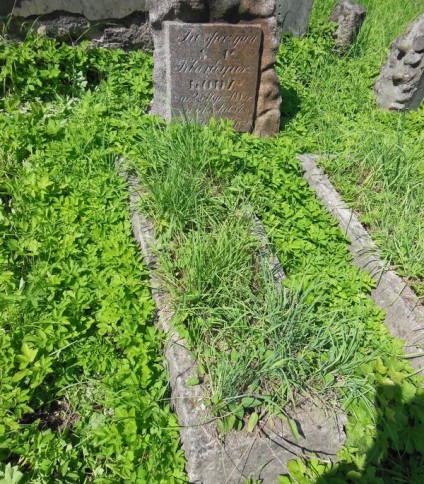 Nagrobek Klaudiusza Kodzia, cmentarz Na Rossie w Wilnie, stan z 2013