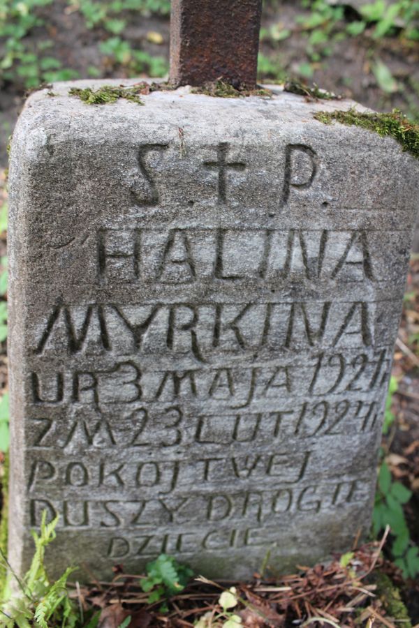 Inscription on the gravestone of Halina Myrkina, Na Rossie cemetery in Vilnius, as of 2013