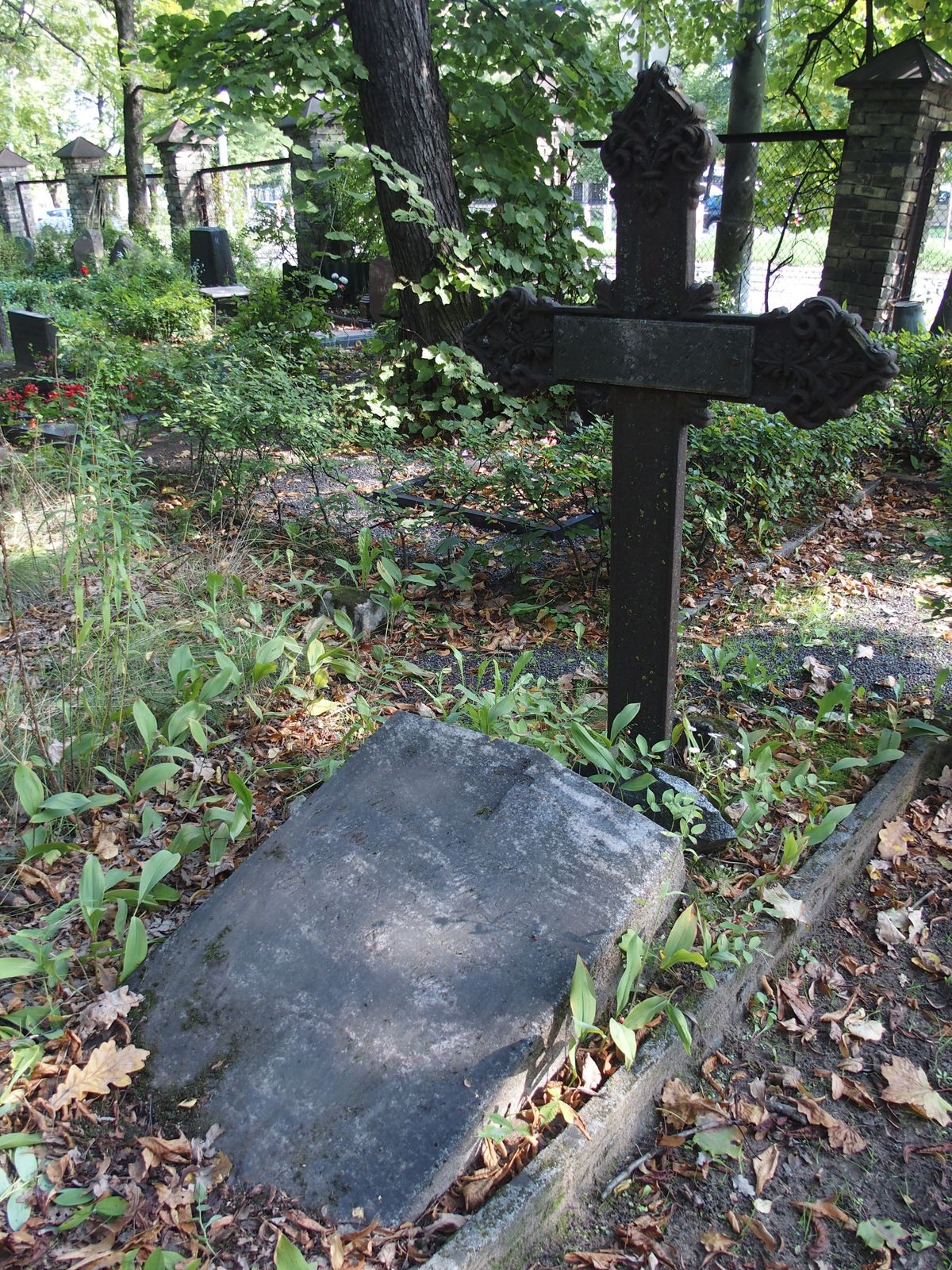 Tombstone of Maria Lauterer, Marta Lauterer and Samuel Przyszecki, St Michael's cemetery in Riga, as of 2021.
