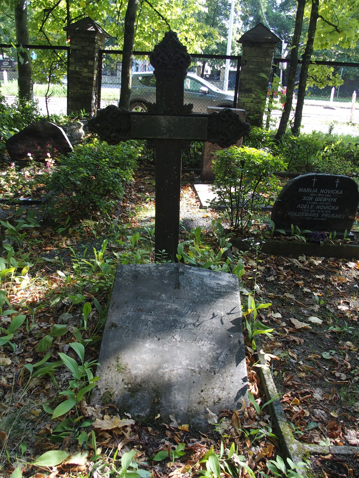 Tombstone of Maria Lauterer, Marta Lauterer and Samuel Przyszecki, St Michael's cemetery in Riga, as of 2021.