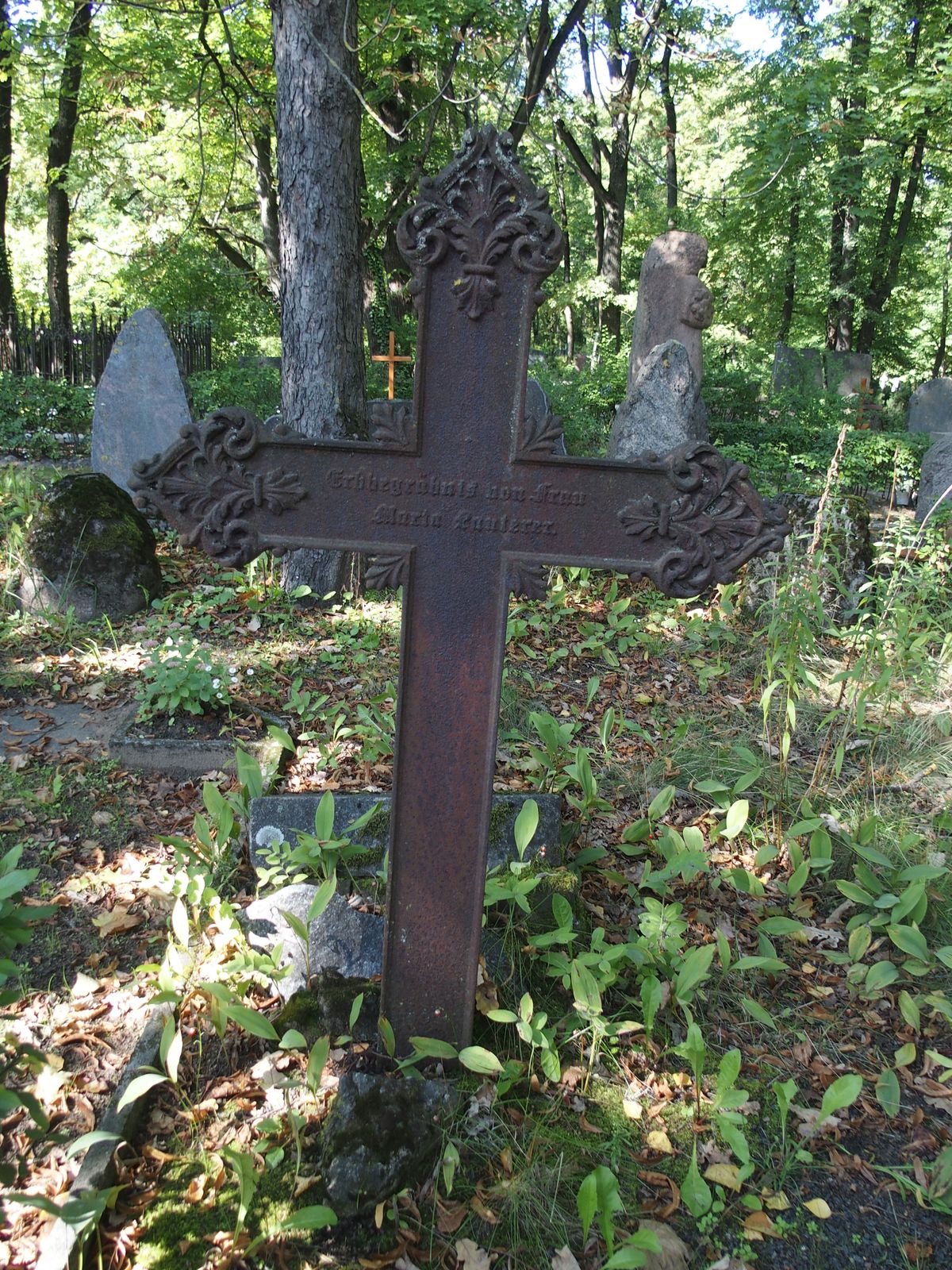 Nagrobek Marii Lauterer, Marty Lauterer i Samuela Przyszeckiego, cmentarz św. Michała w Rydze, stan z 2021 r.