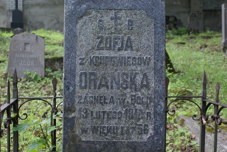 inskrypcja z nagrobka Zofii i Józefa Orańskich, cmentarz Na Rossie w Wilnie, stan z 2013 r.