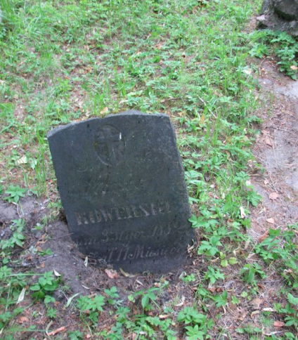 Nagrobek Edwarda Kowerskiego, cmentarz na Rossie w Wilnie, stan na 2014 r.