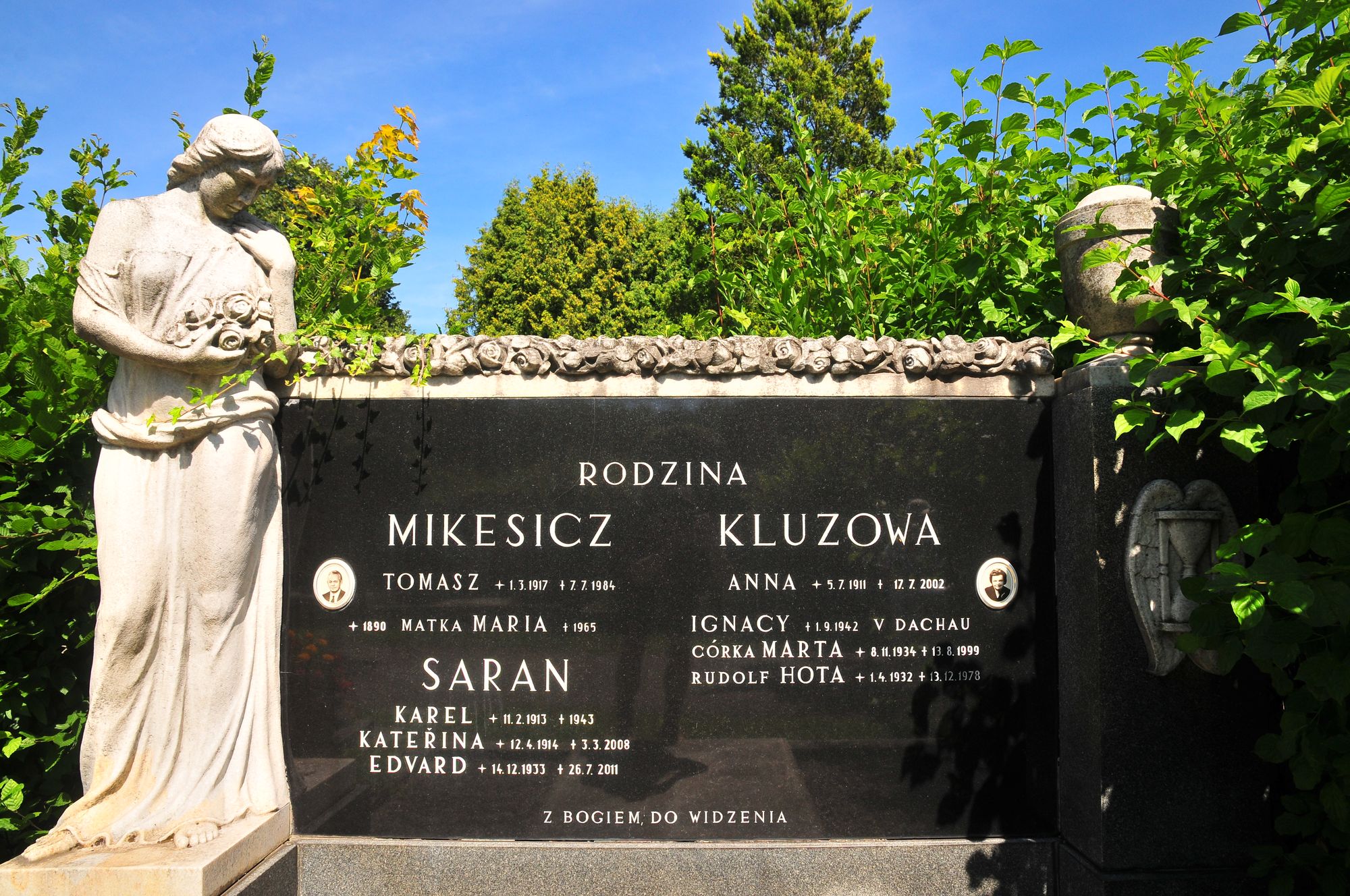 Tombstone of the Mikesicz and Kluzow families
