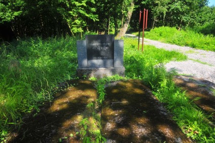 Nagrobek rodziny Brudny