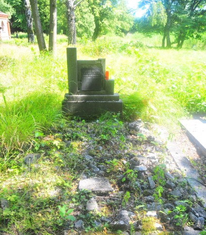 Nagrobek rodziny Cherek