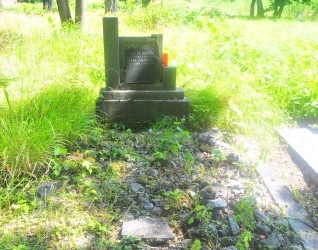 Nagrobek rodziny Cherek