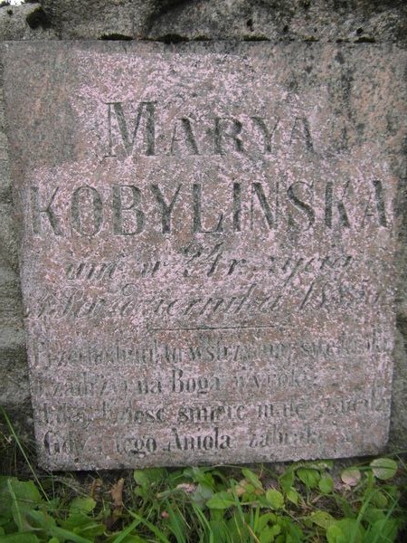 Fragment of Maria Kobylinska's tombstone, Na Rossie cemetery in Vilnius, as of 2013.