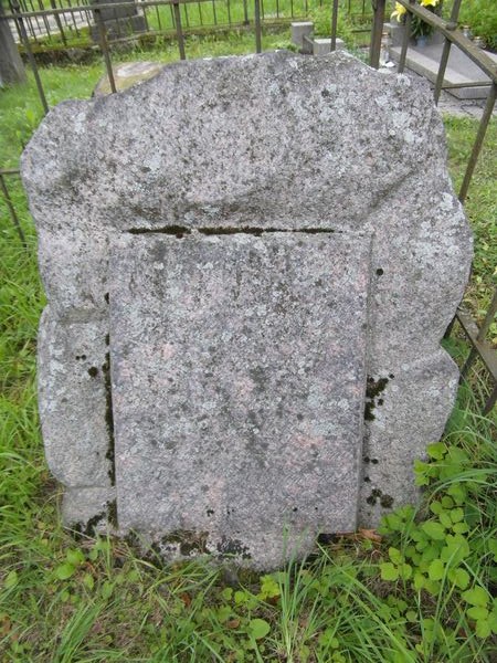 Tombstone of Łucja Kobylińska, Na Rossie cemetery in Vilnius, as of 2013.