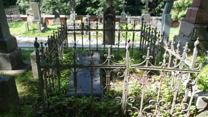 Nagrobek Idalii Poradowskiej, cmentarz na Rossie w Wilnie, stan z 2013