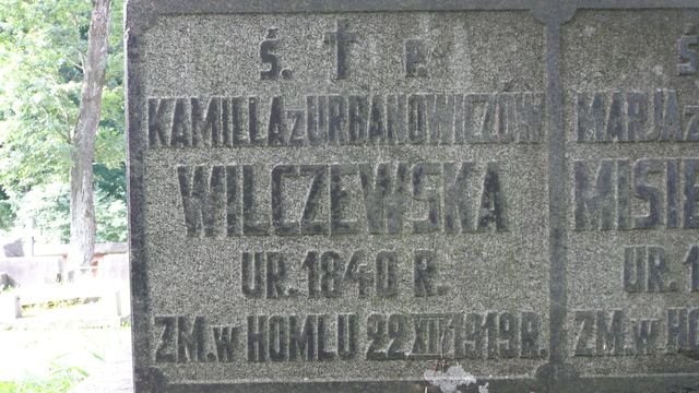 Fragment of a gravestone of Maria Misiewicz and Kamila and Julian Wilczewski, Rossa cemetery in Vilnius, as of 2013